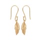 Boucles d'oreilles plaqué or pendantes plumes ciselés obrillant-bijoux