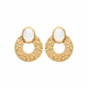 Boucles d'oreilles en plaqué or anneaux et pierre ovale cabochon en pierres de lune